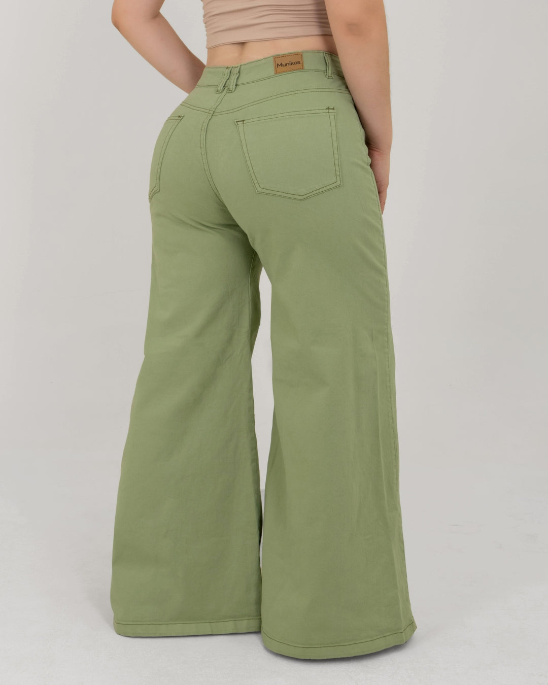 Pantalón James® de Bota Súper Ancha
