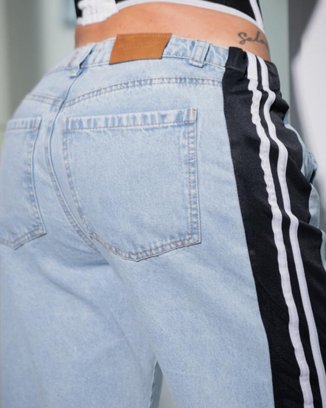 NUEVO Jean DuLine® - Diseño Único con Detalle Líneas Laterales