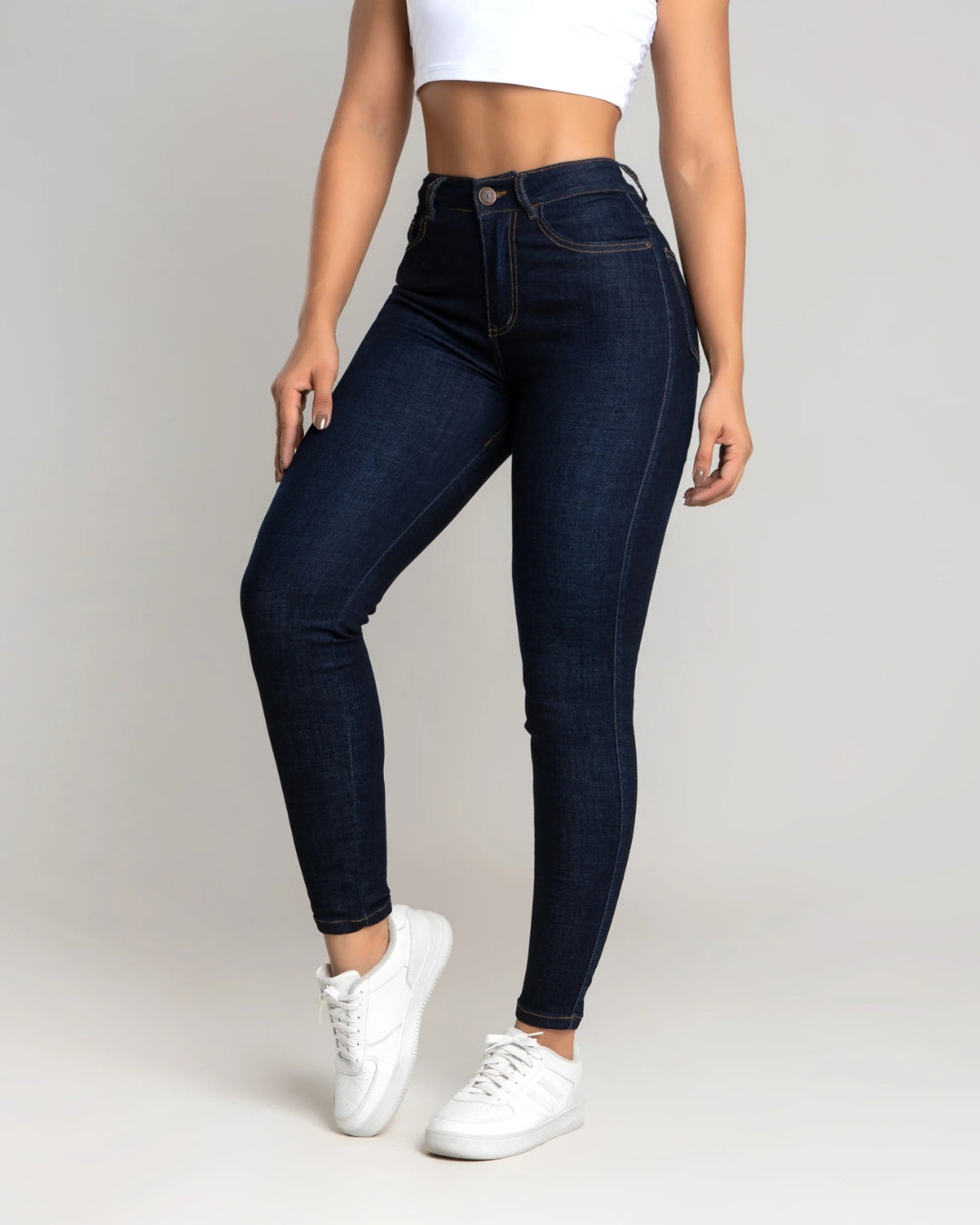 PACK Skinny- Incluye X3 Jeans Tiro Alto, Control de Abdomen y Levantamiento de Cola