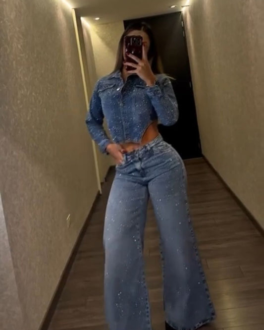 Glow Moon Jean – Destellos y Bota Ancha