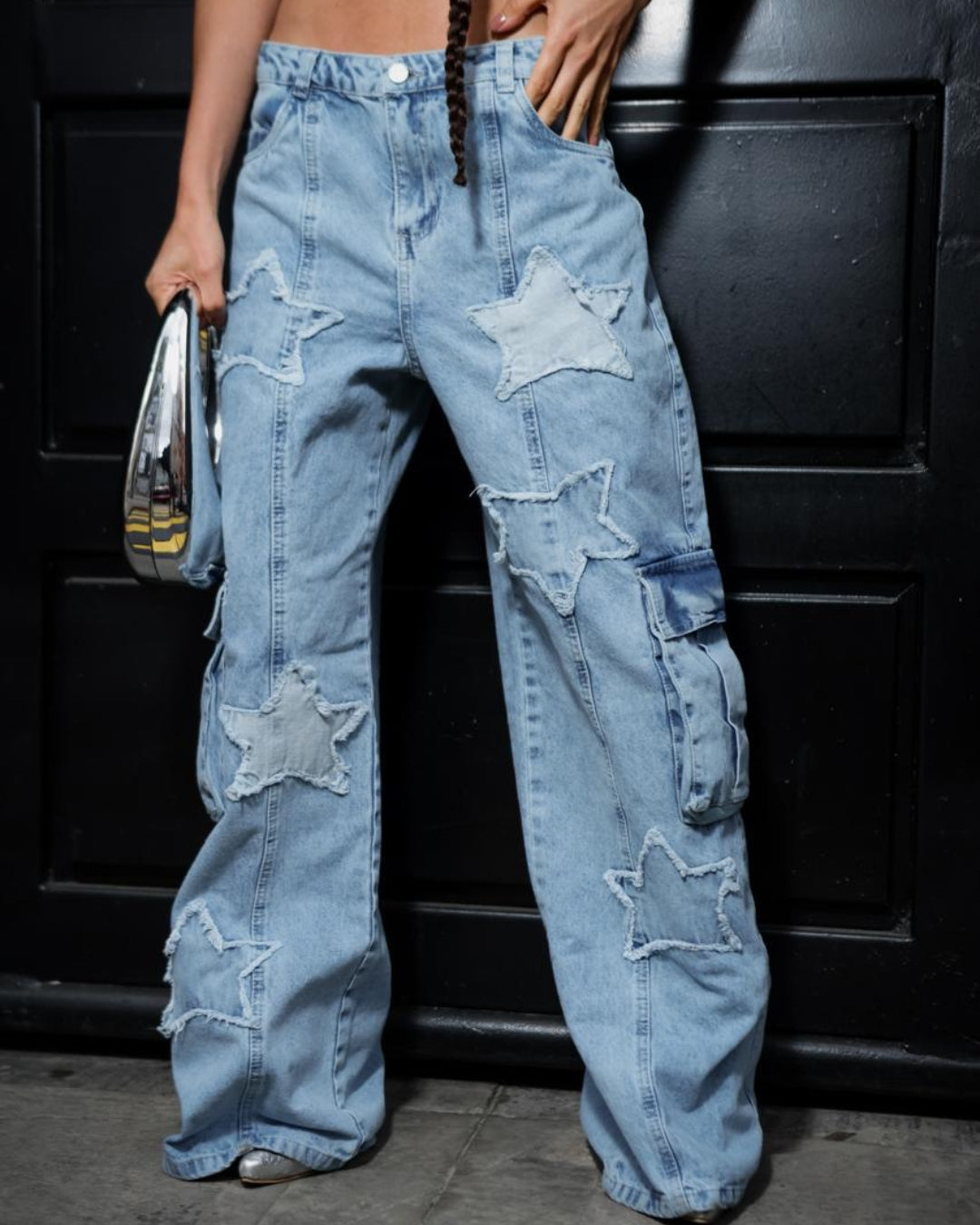 Munikos Starz® - Jean cargo bota ancha con detalle de estrellas