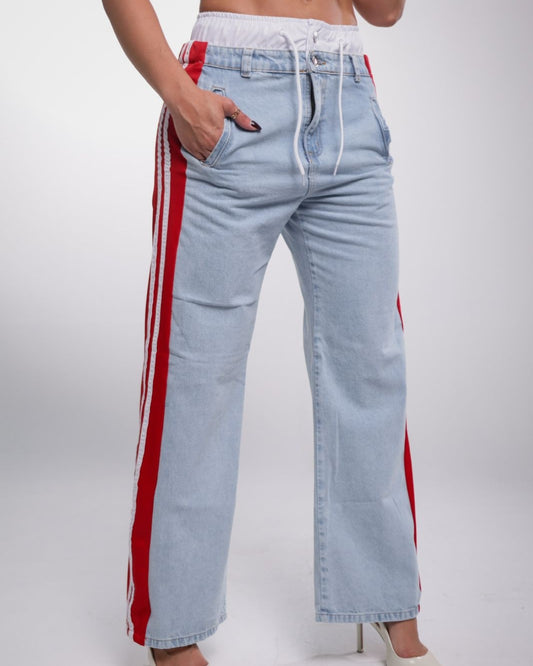 Jean Fit con Pretina Ancha: Moldea® Rojo con Líneas Laterales y Pretina Blanca - Edición Limitada